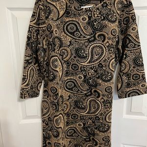 Dress- can wear with leggings. Beautiful heavy material. Never worn.